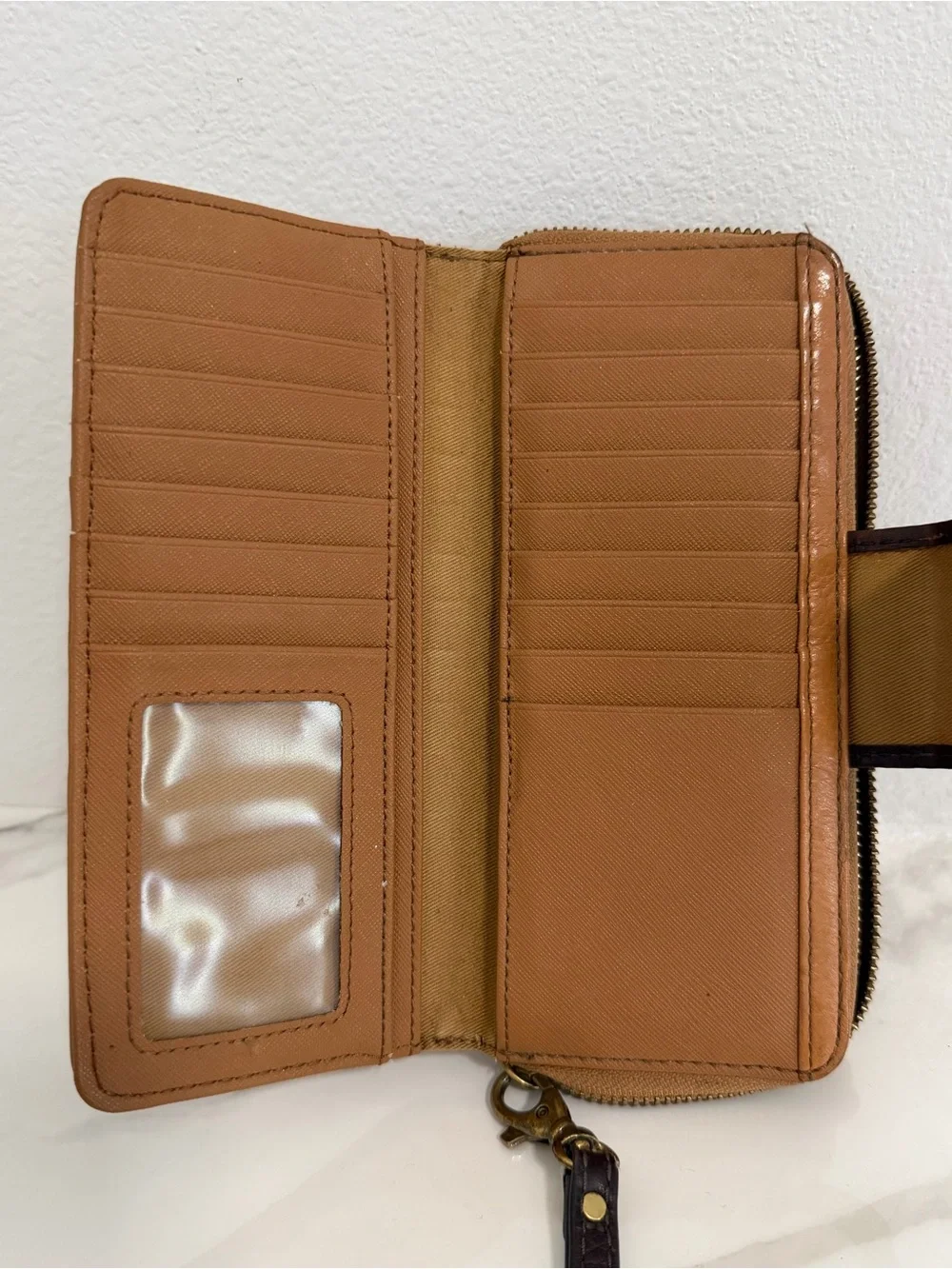 Fossil  Tab Zip-Around Wallet / Clutch, Tan leather